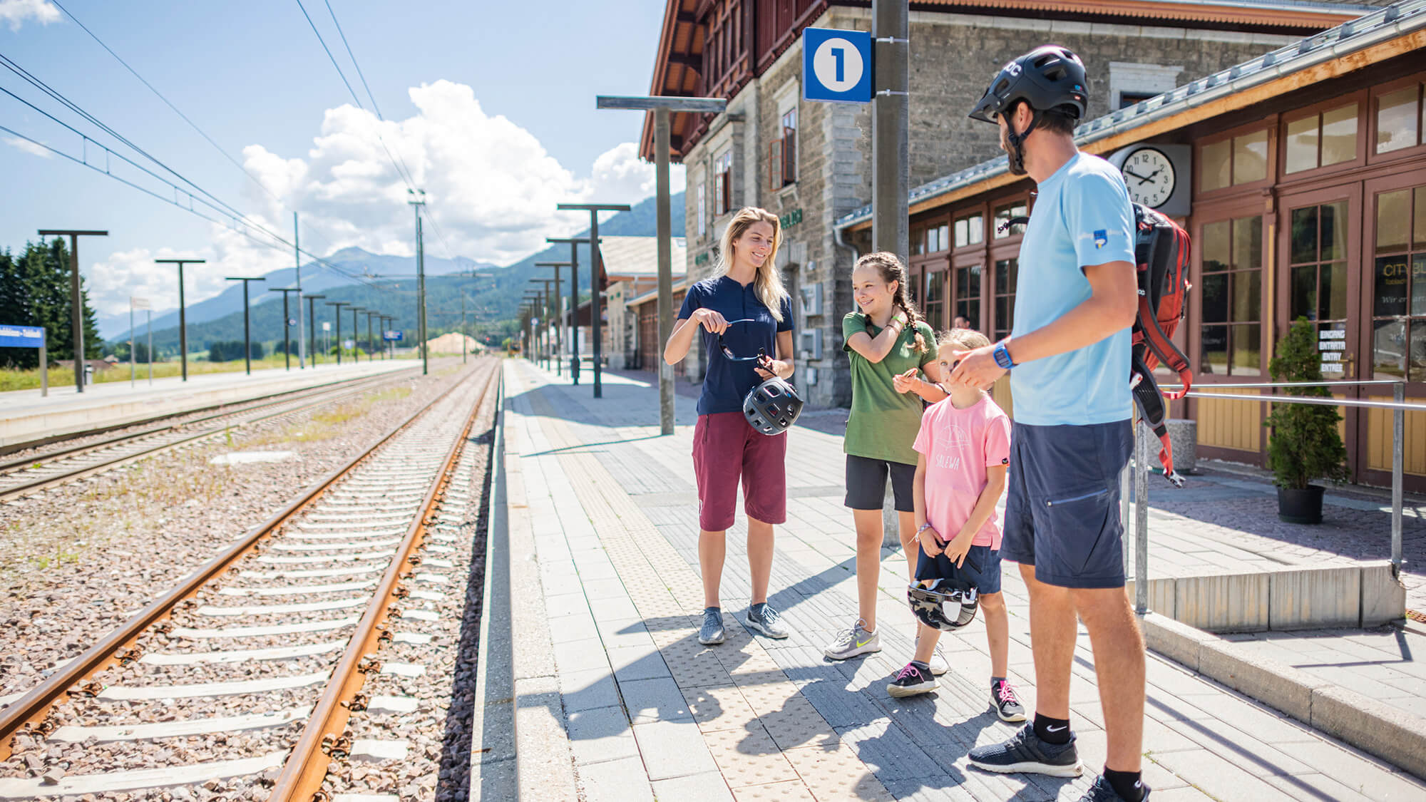 Mit Zug und Mountainbike