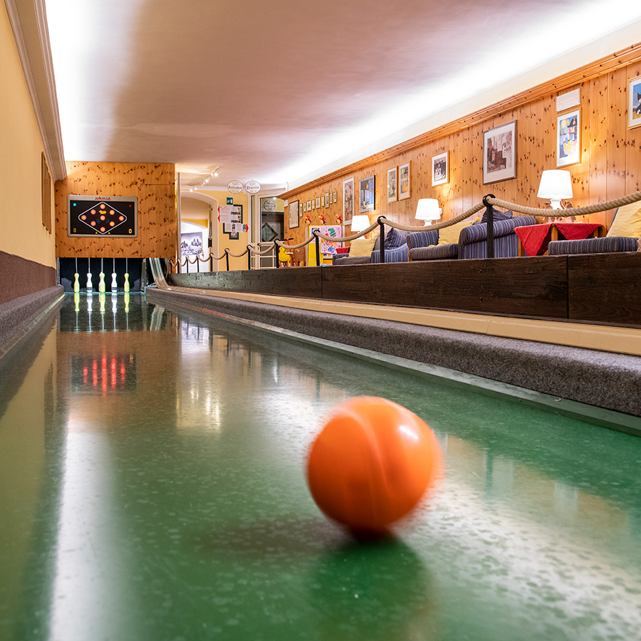 Bowling alley