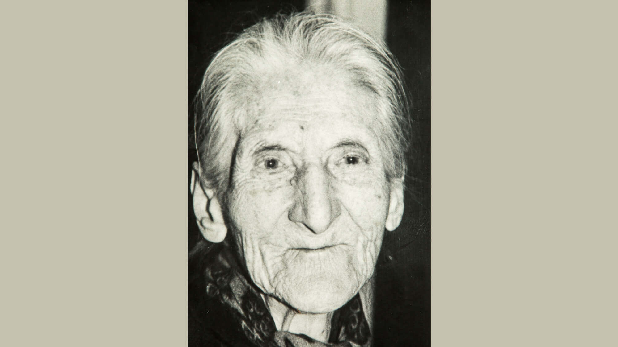 Maria Kühebacher: die Rössl Wirtin in der Zeit der Option-Großbrand-  DIE RÖSSL WIRTIN IN DER ZEIT DER OPTION-II-Weltkrieg